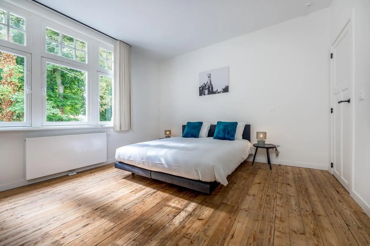 Holiday home Maison Chartreuse Bruges
